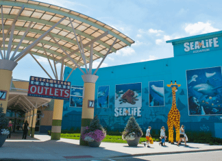 Great Lakes Crossing Outlets – Auburn Hills, MI Great Lakes Crossing Outlets | I-75 Exit Guide